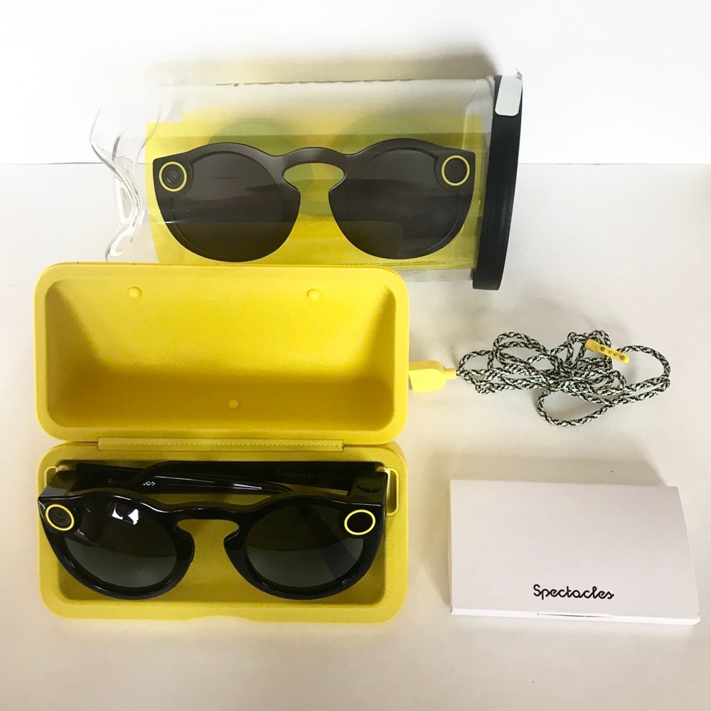 Snapchat Spectacles Sunglasses with Charging Case